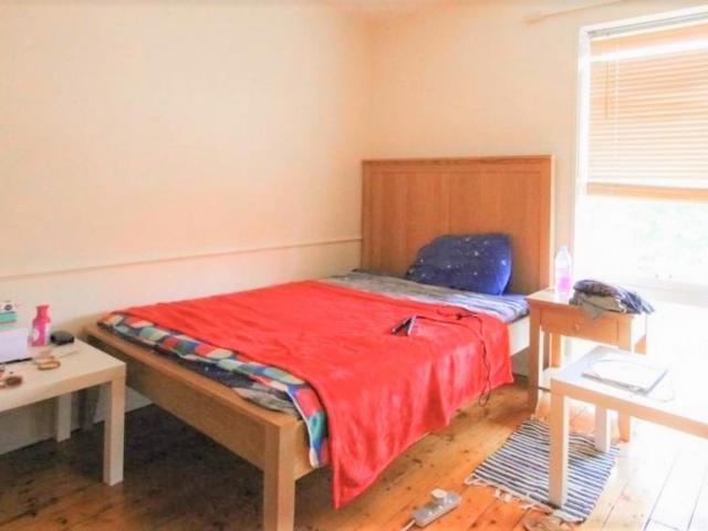 Room for rent in North Kensington, Greater London