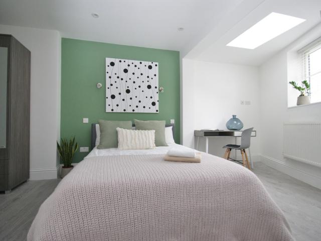Room for rent in London Borough of Ealing, Greater London