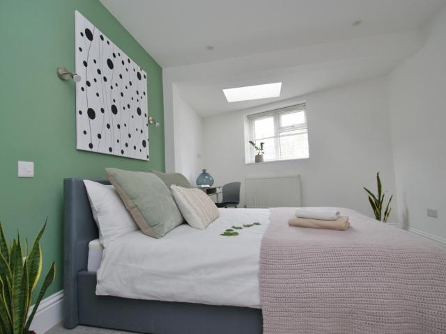 Room for rent in London Borough of Ealing, Greater London