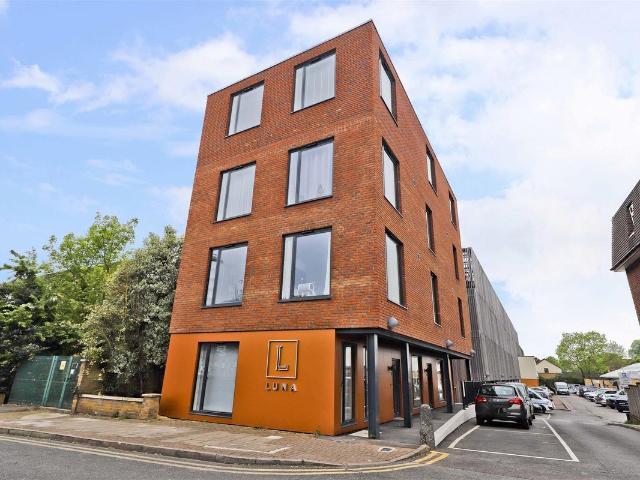 Apartment for rent in Greater London