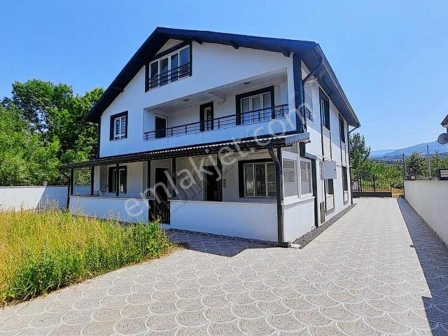 Akyazi, Sakarya içerisinde satılık Villa