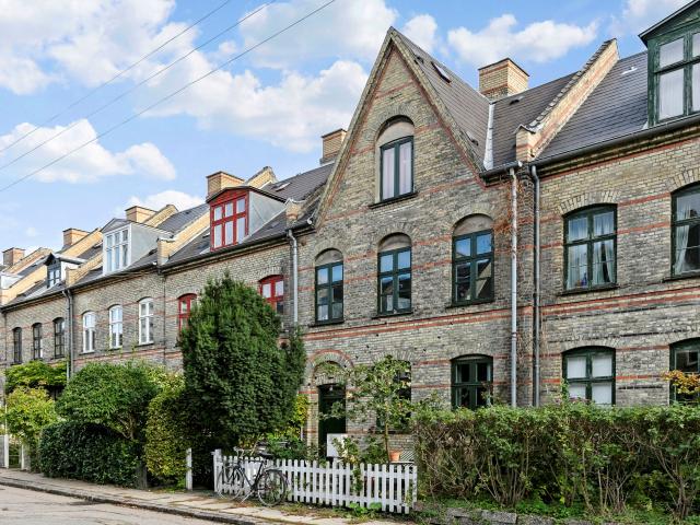Ejendom til salg i Humleby, København