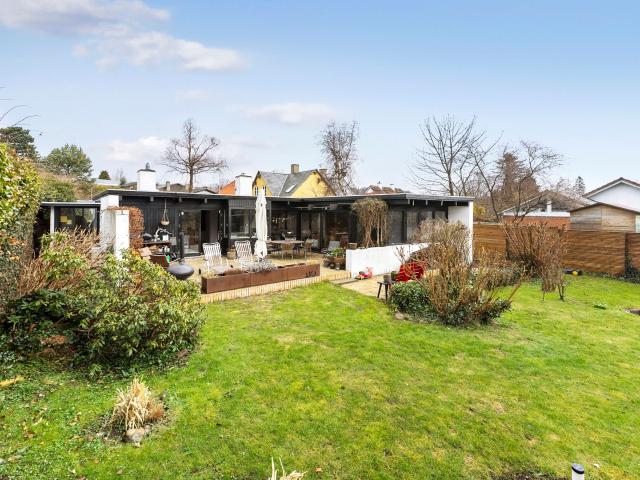 Villa til salg i Hjortekær, Brøndby