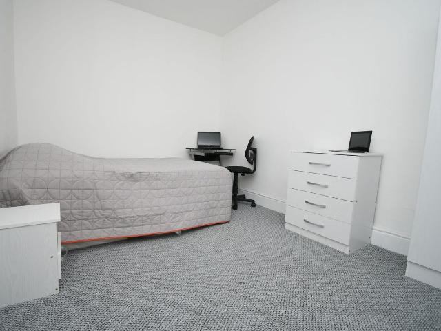 Apartment for rent in Skerton, Bare