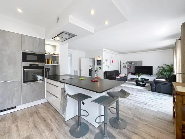 Maison vente à France métropolitaine, L'union