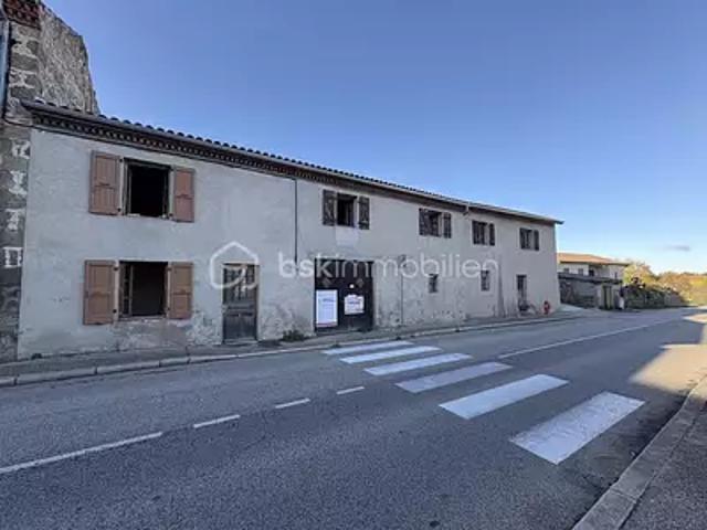 Maison vente à Saint-Étienne, Lupé