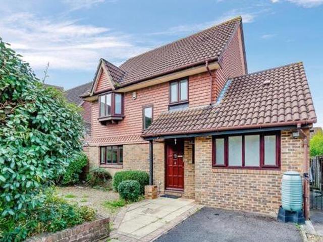 House for sale in Upchurch, Gillingham