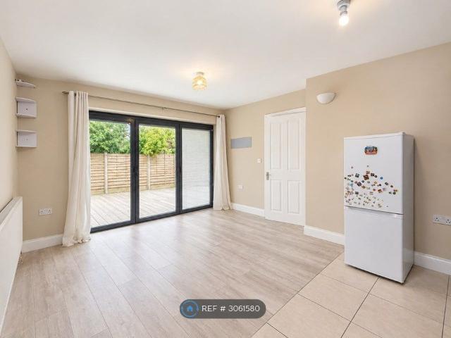 House for rent in Upper Walthamstow, Greater London