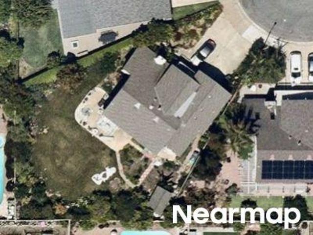House for sale in Costa Mesa