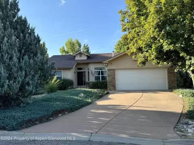 House for rent in Clifton
