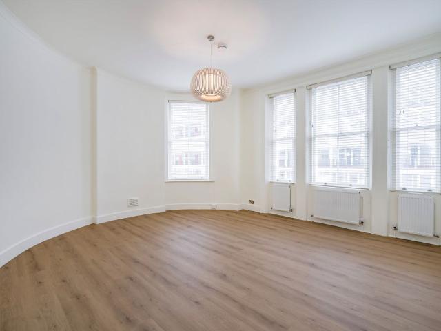 Apartment for rent in Pimlico, Greater London