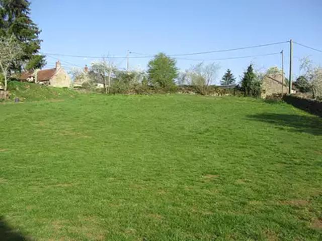 Terrain vente à Cosne-Cours-sur-Loire, Lurcy-le-bourg