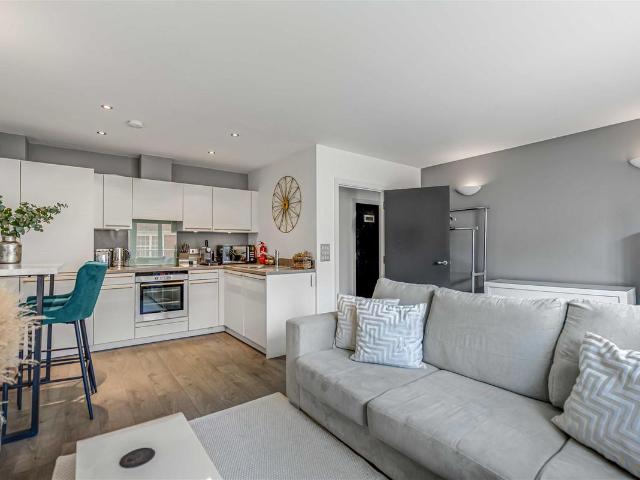 Apartment for rent in Clapham Junction, Greater London