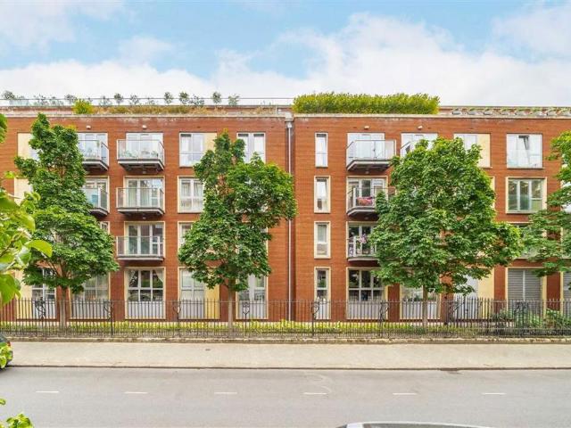 Apartment for rent in Clapham Junction, Greater London