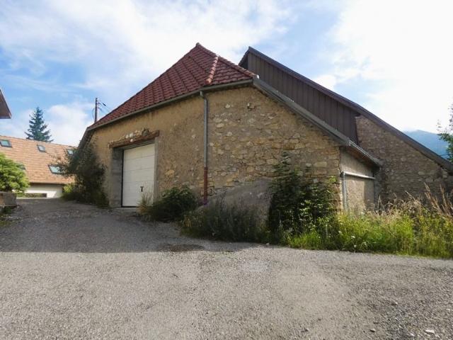 Maison vente à Lus-la-croix-haute, Guadeloupe