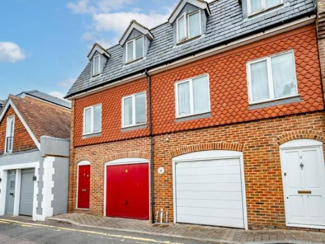 House for rent in Eastbourne, East Sussex