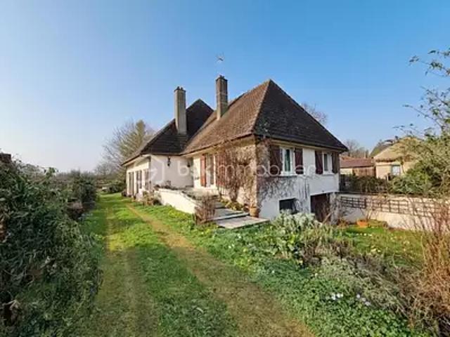 Maison vente à Bellac, Lussac-les-eglises