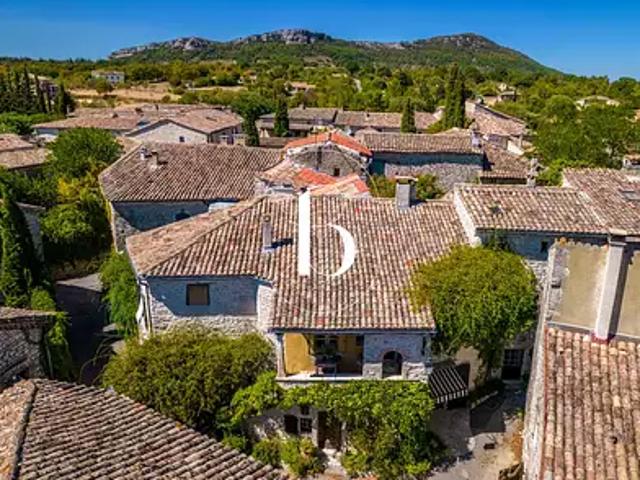 Maison vente à Nîmes, Lussan