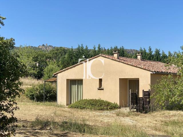 Maison vente à Nîmes, Lussan