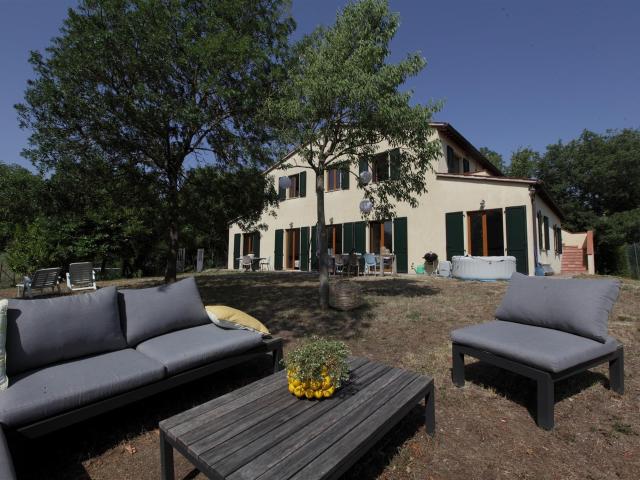 Casa in vendita a Cappuccini, Marche