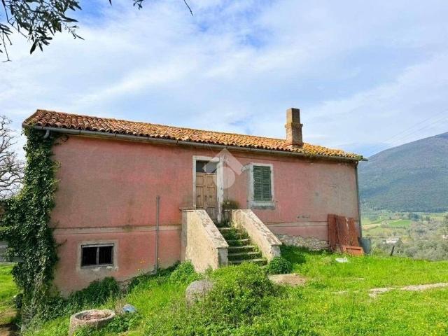 Rustico in vendita a Cottanello, Lazio