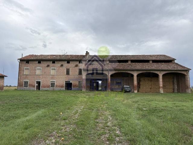Rustico in vendita a Roccabianca, Reggio Emilia