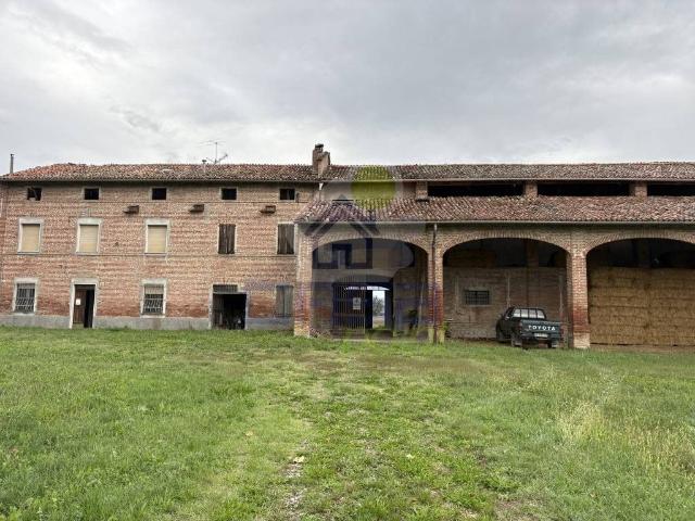 Rustico in vendita a Roccabianca, Reggio Emilia