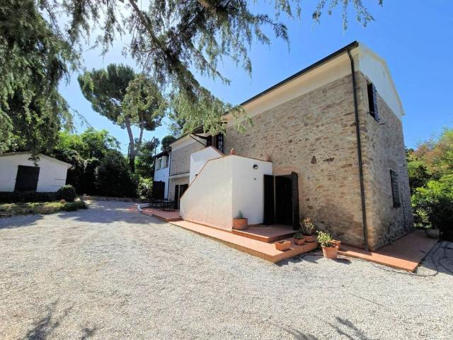 Rustico in vendita a Campiglia Marittima, Toscana