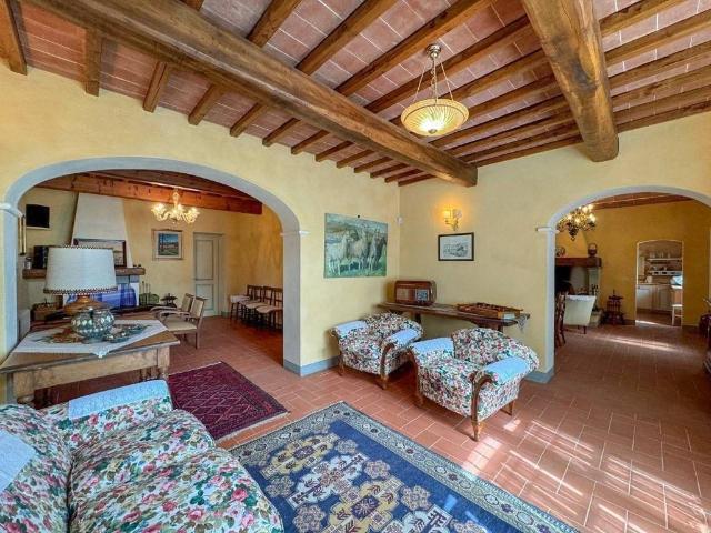 Rustico in vendita a Carmignano, Toscana