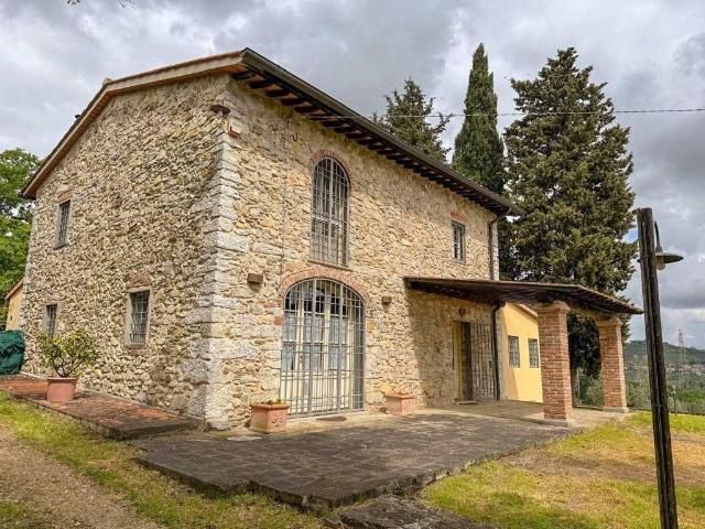 Rustico in vendita a Carmignano, Toscana