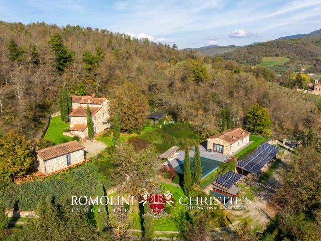 Rustico in vendita a Castel Focognano, Toscana