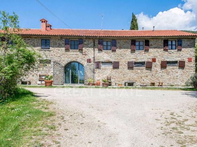 Rustico in vendita a Castelfranco Piandiscò, Toscana