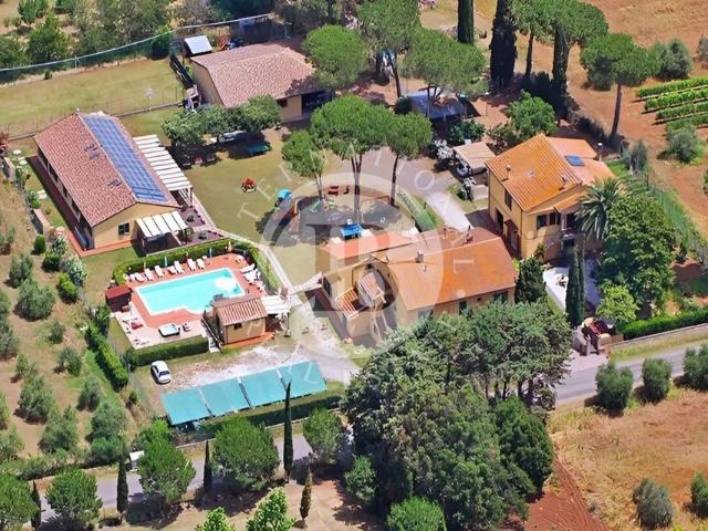Rustico in vendita a Cecina, Toscana