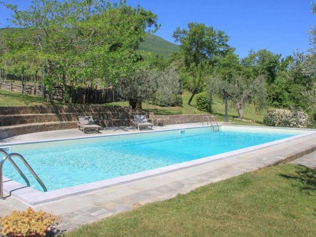 Rustico in vendita a Cetona, Toscana