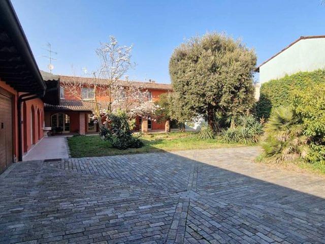 Rustico in vendita a Cigole, Lombardia