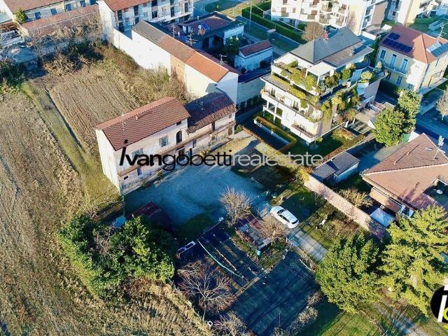 Rustico in vendita a Busto Arsizio, Lombardia