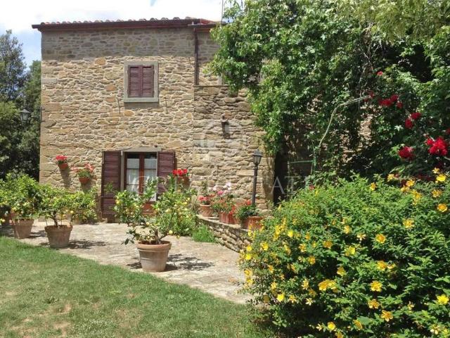 Rustico in vendita a Cortona, Toscana