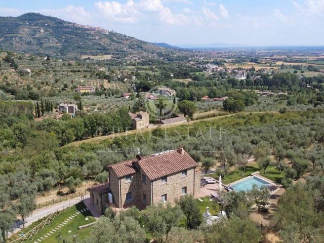 Rustico in vendita a Tavarnelle-Sant'Eusebio, Cortona