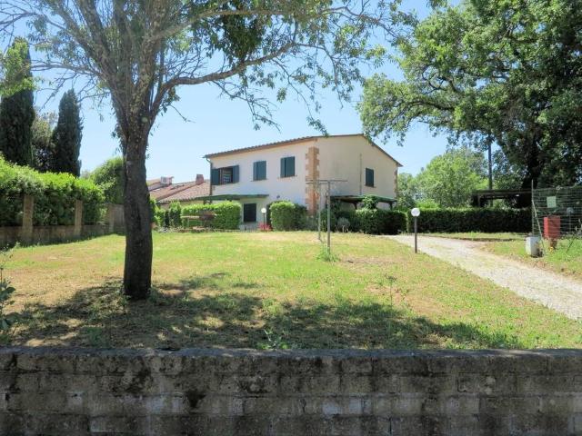 Rustico in vendita a Bivio Di Ravi, Toscana