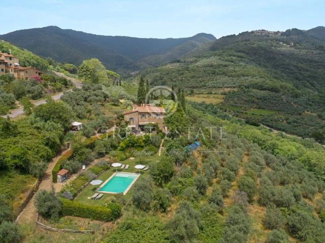 Rustico in vendita a Loro Ciuffenna, Toscana