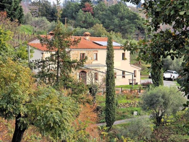 Rustico in vendita a Marliana, Toscana