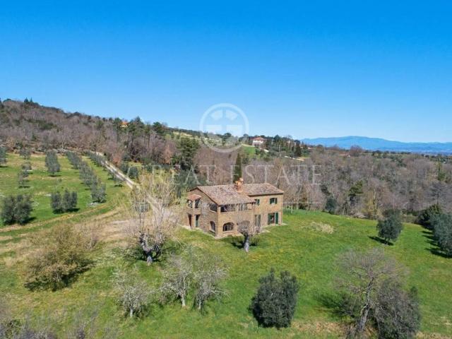 Rustico in vendita a Monte San Savino, Toscana