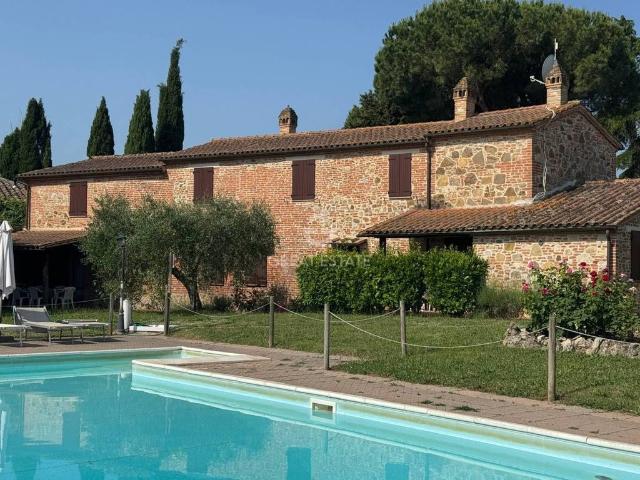 Rustico in vendita a Paciano, Umbria