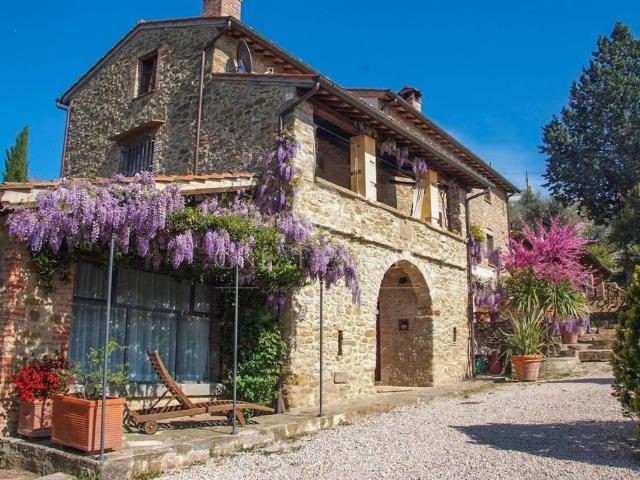 Rustico in vendita a Cerqueto, Passignano Sul Trasimeno