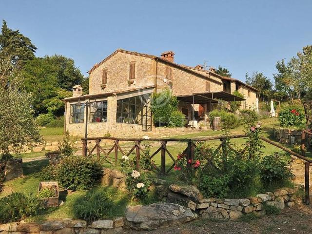Rustico in vendita a Passignano Sul Trasimeno, Umbria
