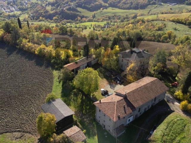 Rustico in vendita a Casa Pegni superiore, Bobbio