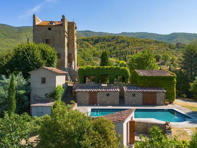 Rustico in vendita a Piazzano, Cortona