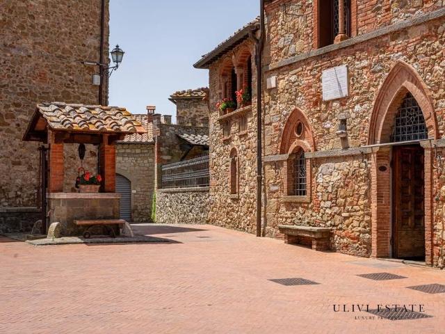 Rustico in vendita a Bucine, Toscana