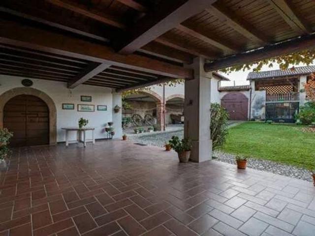 Rustico in vendita a Polpenazze, Lombardia