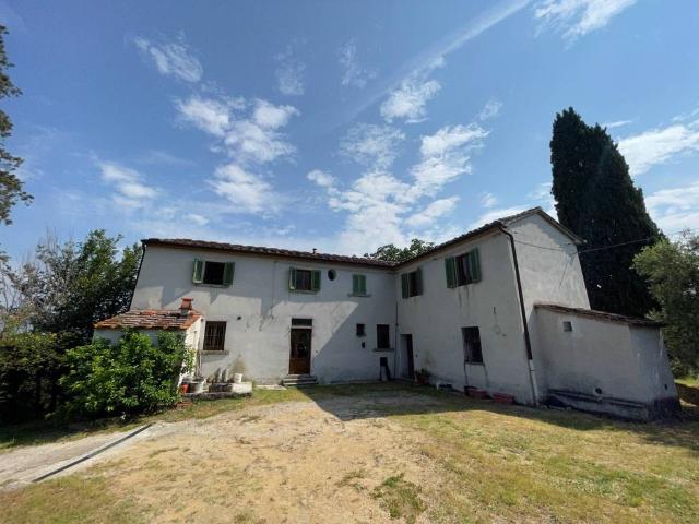 Rustico in vendita a Quarrata, Toscana